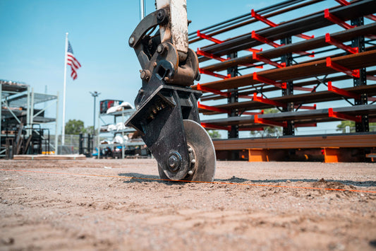 EXCAVATOR ASPHALT CUTTER