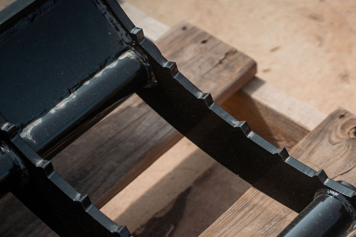 EXCAVATOR ROOT RAKE