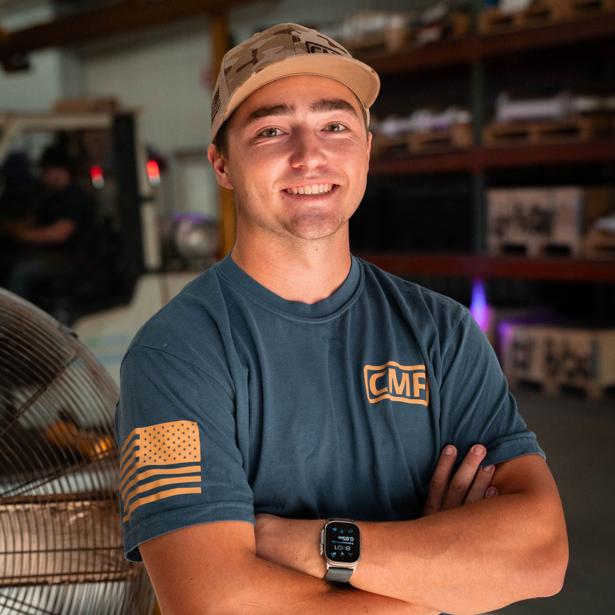 VINTAGE MFG. T-SHIRT