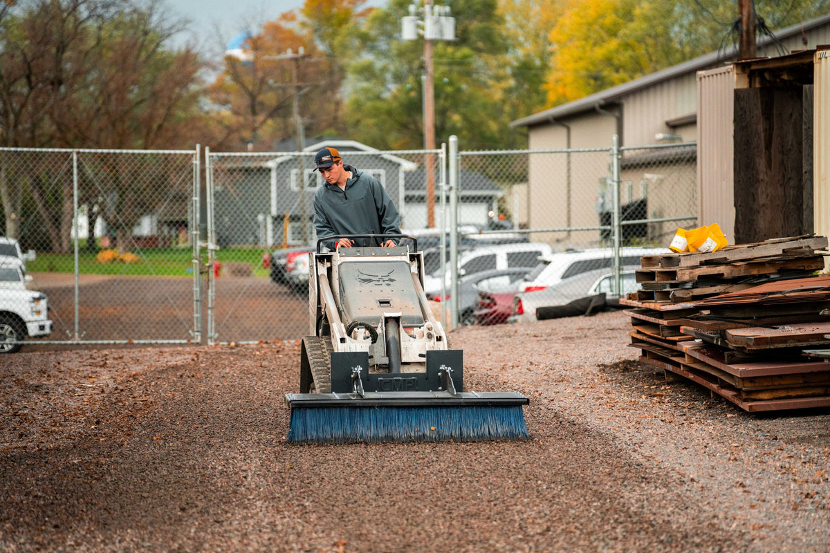 MINI QUIKBROOM